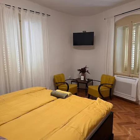 Tri Srca 2 - De Luxe 2 Apartman Trebinje