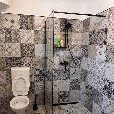 Tri Srca 2 - De Luxe 2