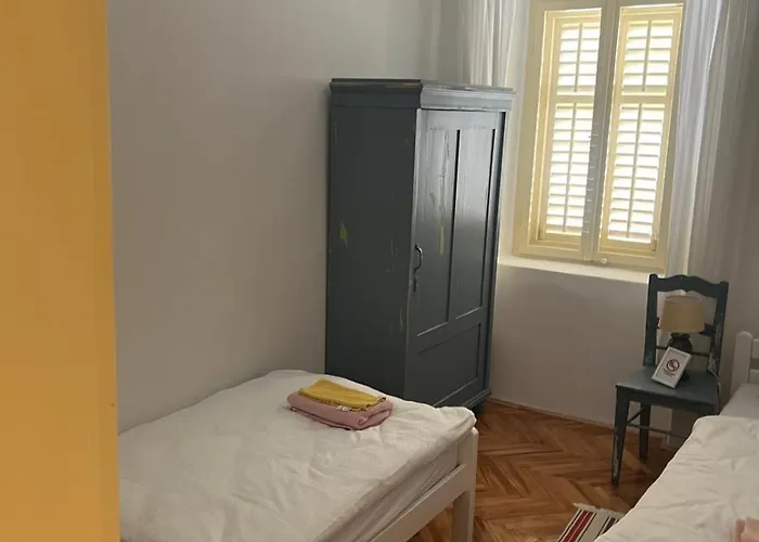 Apartman Tri Srca 2 - De Luxe 2 *