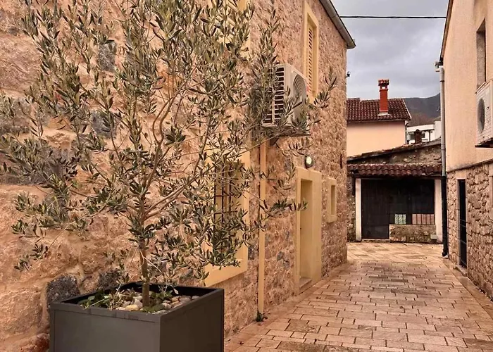 Tri Srca 2 - De Luxe 2 Trebinje